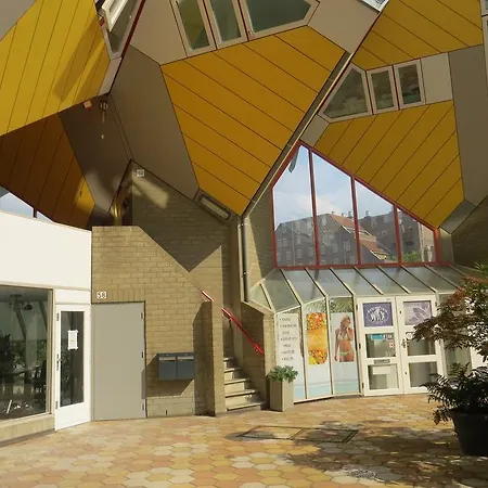 Cube House Apartman